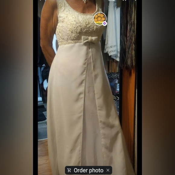 Vintage Mora Lee wedding dress - Picture 12 of 12